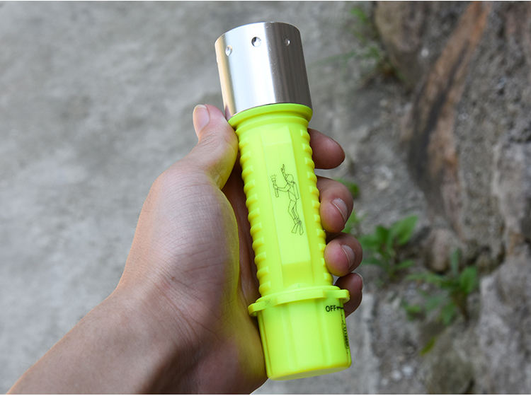 https://www.tjhonest.com/absaluminum-slloy-3000lumens-850nm-ir-laser-100m-diving-led-flashlight-product/