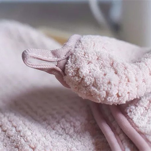 H4090d656b3d54a27aeac467850c507abH